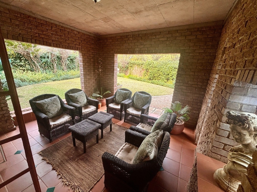 5 Bedroom Property for Sale in Wilkoppies North West